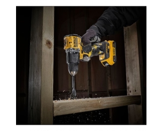 Taladro percutor XR 18V con 2 baterías Li-Ion 2Ah y maletín TSTAK Dewalt DCD100YD2T-QW
