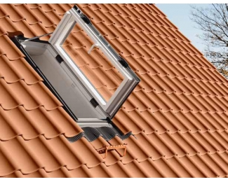 Ventana de salida a cubierta inclinada Velux GXU 0070