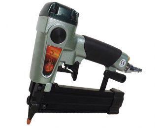 Clavadora neumática Unicair Nova 6/30