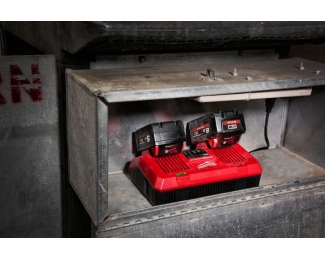 Cargador rápido doble puerto M18 Milwaukee M18DFC