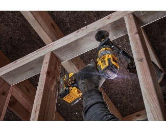 Taladro percutor XR 18V 6Ah XRP FV Advantage 13mm 112Nm Dewalt DCD999T1-QW