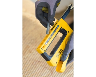 Grapadora FatMax con pulsador delantero Stanley FMHT0-80551