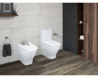 Taza compacta adosada a pared con salida dual Roca The Gap Square