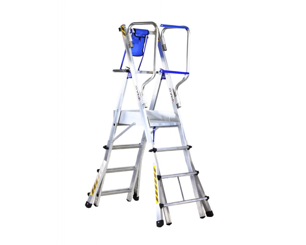 Escalera con peldaño ancho y guarda-cuerpos perimetral Svelt Telefly Light