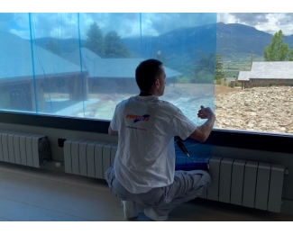 Film protector ventanas azul autoadhesivo Pentrilo Protecfilm Wall rollo 30x0,6m